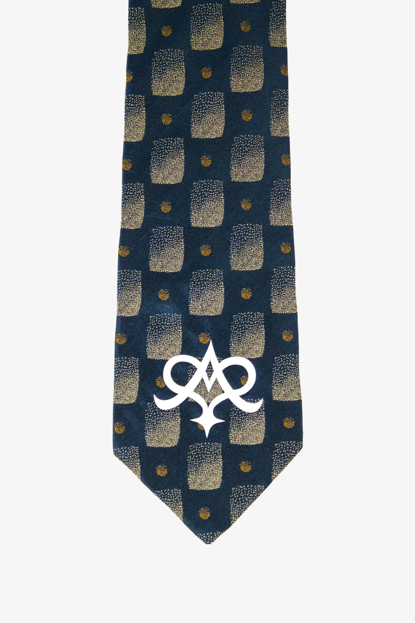 Antonio Tie