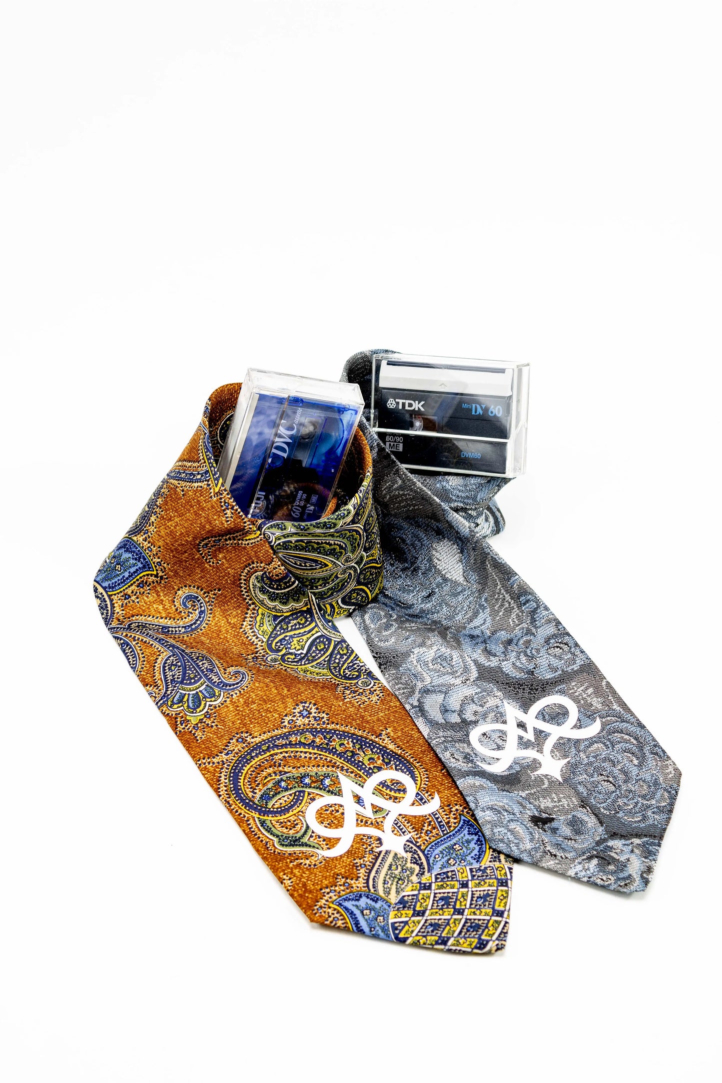 Angela Tie