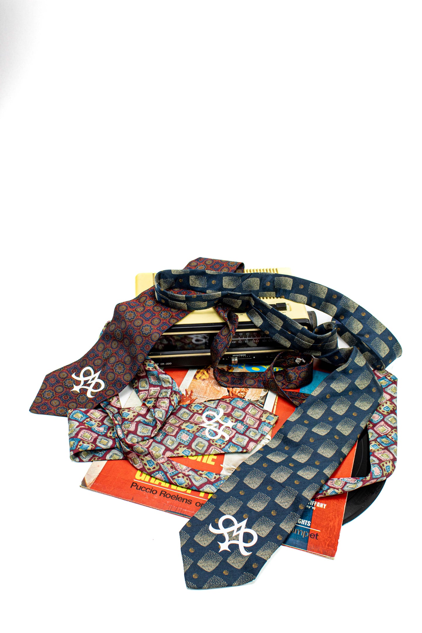 Antonio Tie